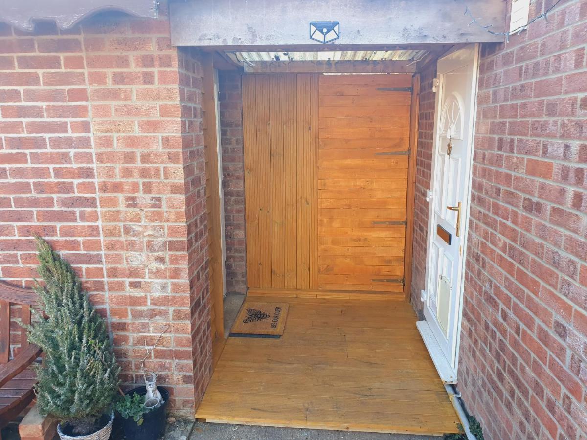 Sherwood Bungalow 3 Bedroom Entire Property Boston Esterno foto